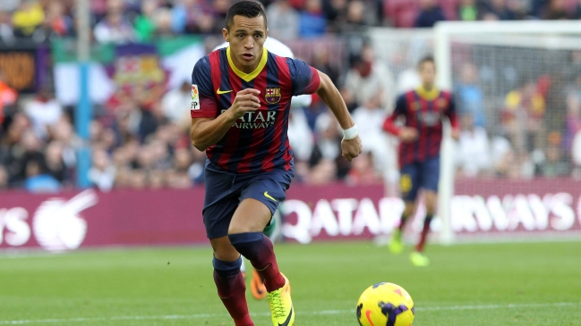 Prensa italiana especula con trueque entre Alexis Sánchez y Fernando Llorente