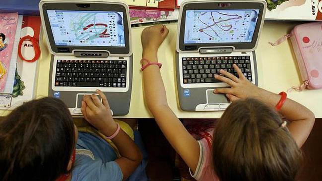 ¿Debemos rescatar a los niños del mundo digital?