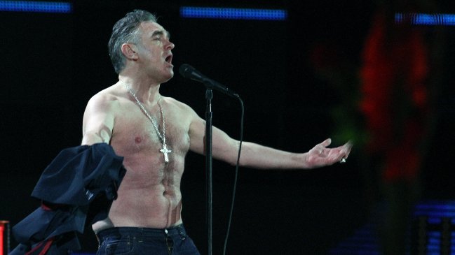 Morrissey lleva dos semanas hospitalizado, según músico