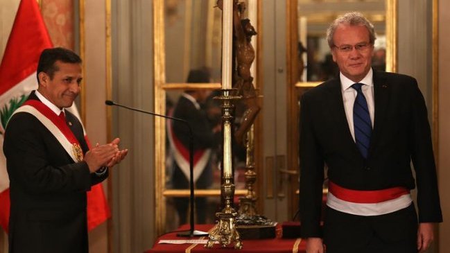 Ollanta Humala designó a nuevo canciller de Perú en cambio de gabinete