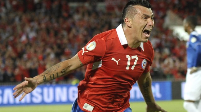 Gary Medel y 