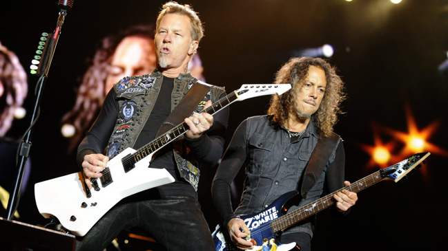 Glastonbury comienza con temor a la lluvia y con Metallica de protagonistas
