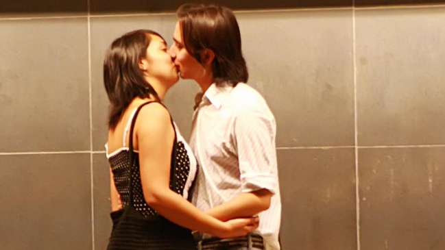 ¿Por qué los humanos expresan afecto con besos?