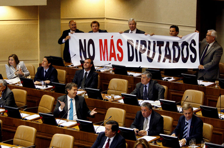 Proyecto que reforma sistema binominal afronta fase decisiva en la Cámara