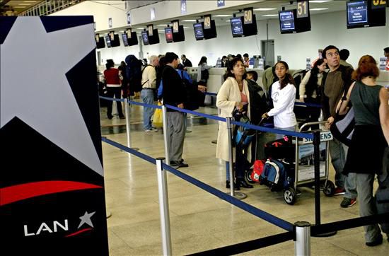 Sindicato de LAN Perú alcanzó acuerdo y suspendió la huelga