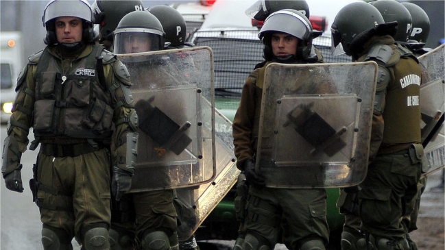 Desconocidos se enfrentaron con Carabineros en Tirúa