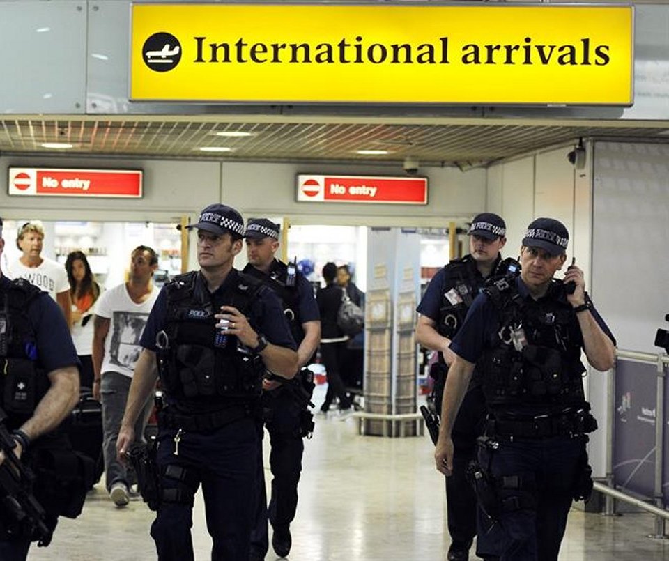 El fabricante de bombas que pone en alerta a los aeropuertos del mundo