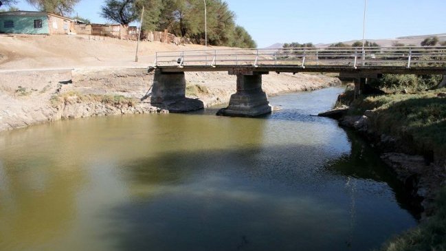Denuncian alta contaminación por arsénico en el agua de Camiña