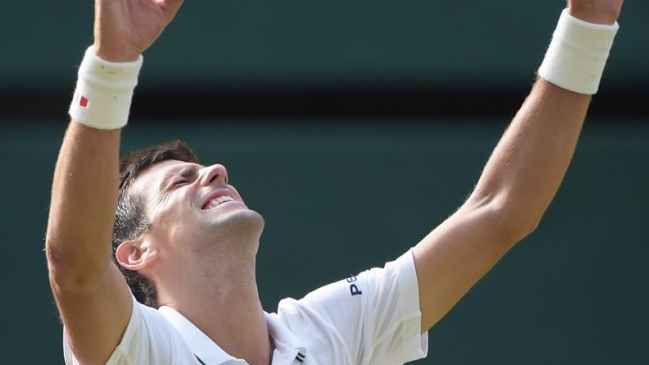 Novak Djokovic derribó a Roger Federer y alcanzó su segundo título en Wimbledon