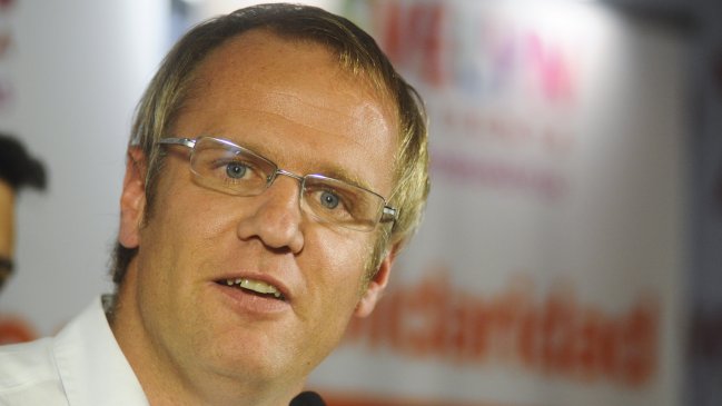 Kast espera ver si la búsqueda de acuerdos 