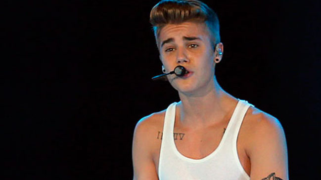 Justin Bieber enfrentará cargos de vandalismo esta tarde
