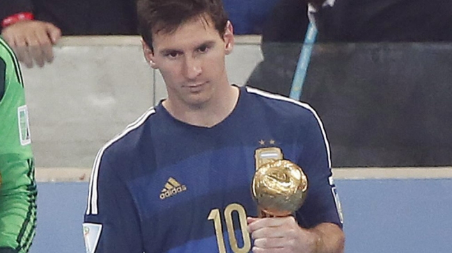 Maradona y el premio a Messi: Quieren hacerle ganar algo que no ganó