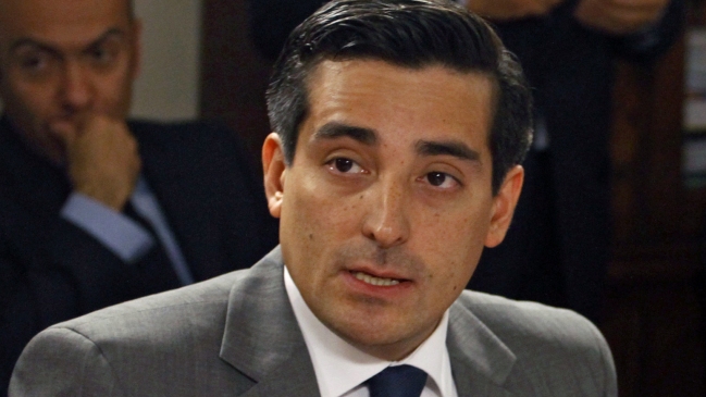 Cámara de Diputados aprobó la interpelación del ministro Peñailillo