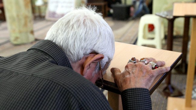 Irán: Hombres recibieron 80 latigazos por comer en público