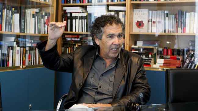 Skármeta y Rivera Letelier encabezan delegación a la Feria del Libro de Lima