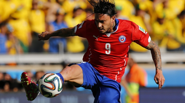 Interés de Sampdoria complica llegada de Pinilla a la U