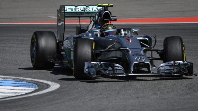 Mercedes dominó la primera tanda de entrenamientos en Alemania