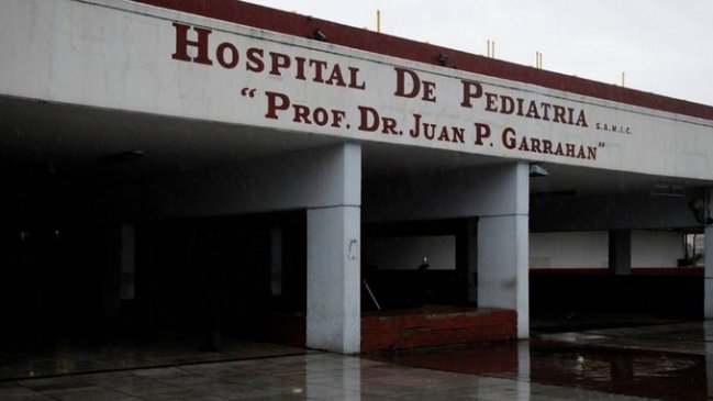 Sujeto metió a su hija en una lavadora en marcha en Argentina