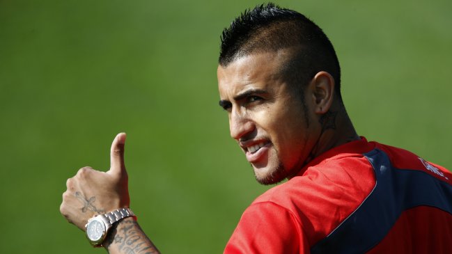 Manchester United ofreció a Arturo Vidal un sueldo millonario