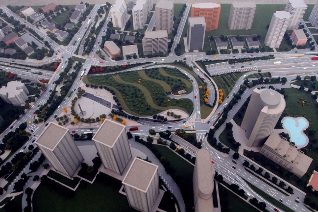 Sacyr se adjudicó contratos de obras viales en Santiago por 255 millones de dólares