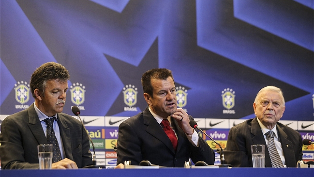 Dunga fue nombrado como nuevo entrenador de Brasil