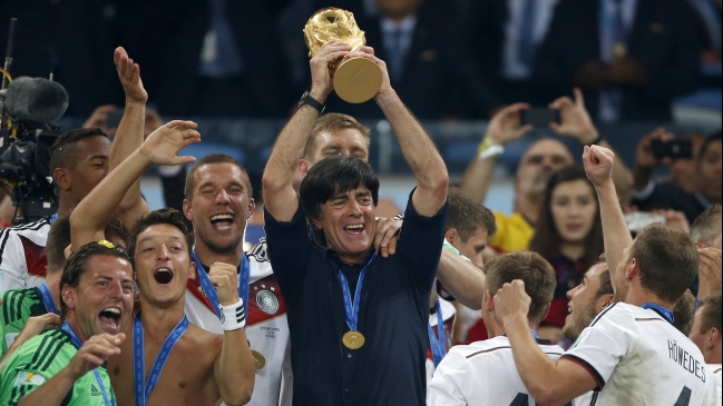 Joachim Löw seguirá como seleccionador alemán al menos hasta la Eurocopa 2016