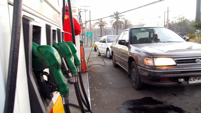 Econsult prevé disminución en el precio de las bencinas el próximo jueves