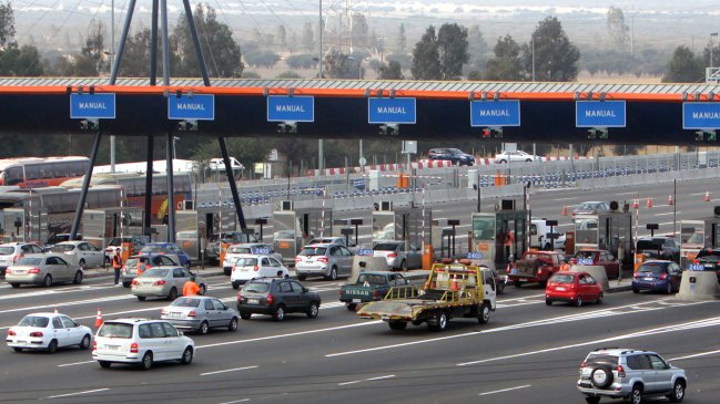 Lo que debes tener en cuenta ante el masivo regreso a Santiago este fin de semana