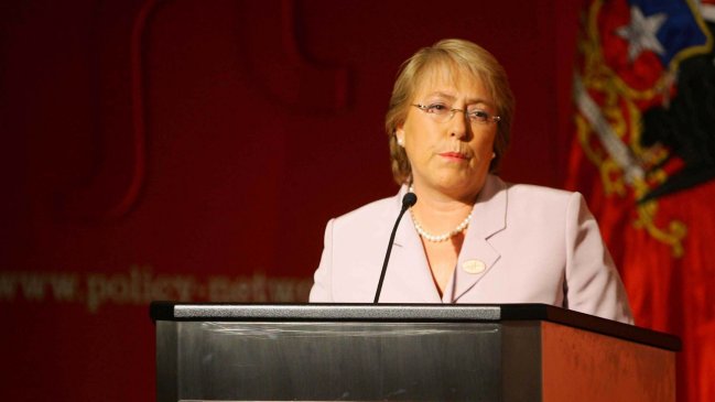  Piden a Bachelet 