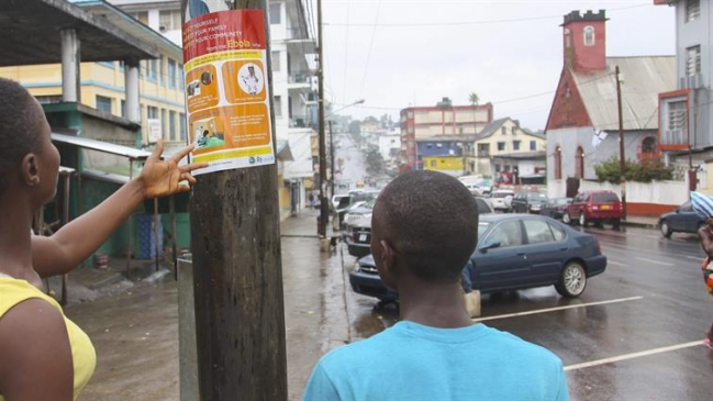 Aerolínea de Nigeria suspende vuelos por brote de Ébola