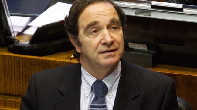 Hernán Larraín cree 