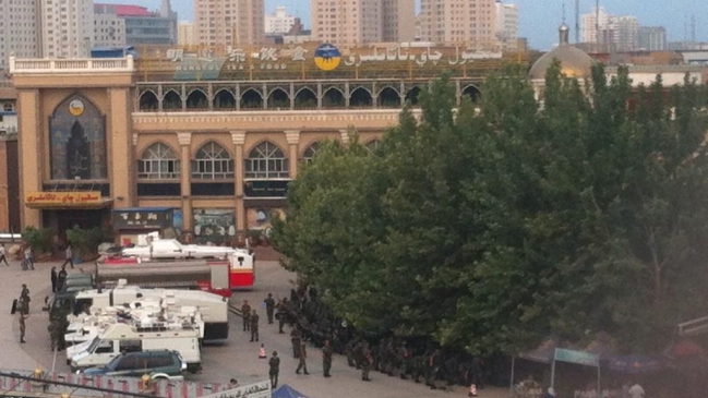 Decenas de muertos y heridos en ataque terrorista en Xinjiang