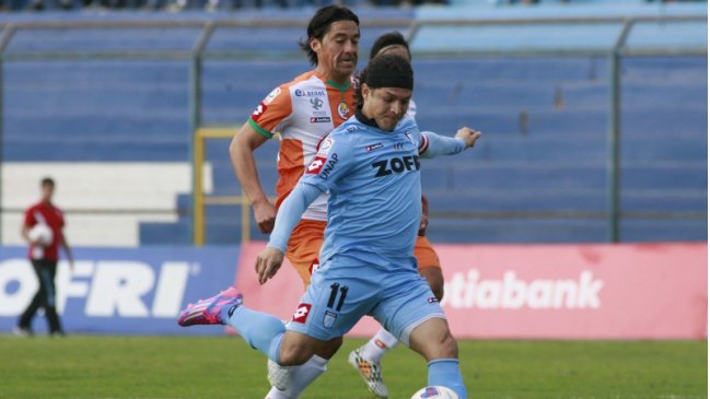 Gol en la agonía dio empate de local a Iquique contra Cobresal