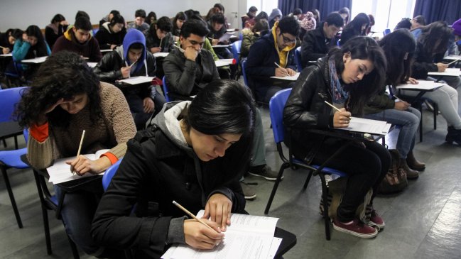 Proyecto propone exclusividad universitaria para carrera de administrador público