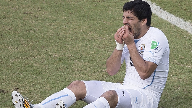 Presidente de FC Barcelona: No existe cláusula antimordiscos con Luis Suárez