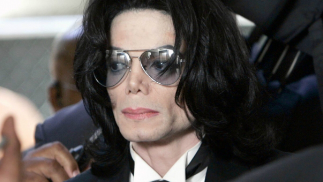 Nueva denuncia contra Michael Jackson por abusos sexuales