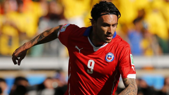 Mauricio Pinilla confirmó que será nuevo delantero de Genoa en Italia