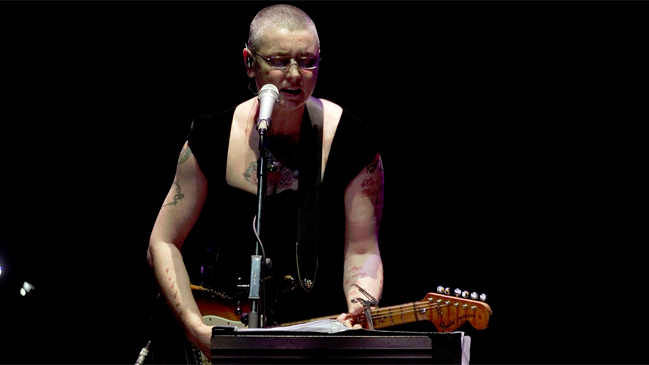 Sinéad O'Connor vuelve con nuevo trabajo para demostrar quién es 