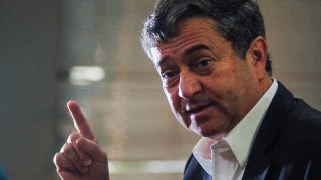 Senador UDI adelantó 