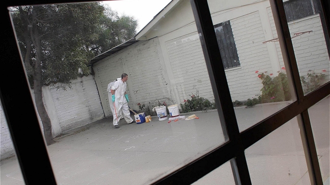 Apoderados se tomaron escuela para pedir exámenes por contaminación por plomo