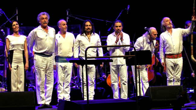 Los Jaivas festejó su cumpleaños número 51 con aplaudido concierto sinfónico