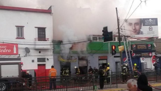 Incendios afectaron a panaderías de Valparaíso y San Antonio