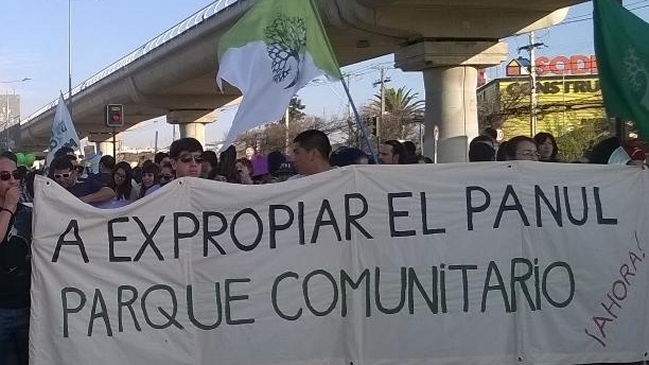Más de 2.000 personas marcharon para pedir expropiación del bosque El Panul