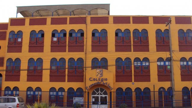 Comunidad escolar de Arica marchó por mejoras en colegio particular subvencionado