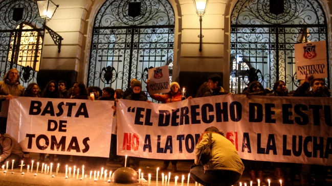 Apoderados valoraron fallo que impide tomas en el Instituto Nacional
