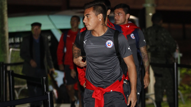 Representante reconoció que estudia cesión de Eduardo Vargas 