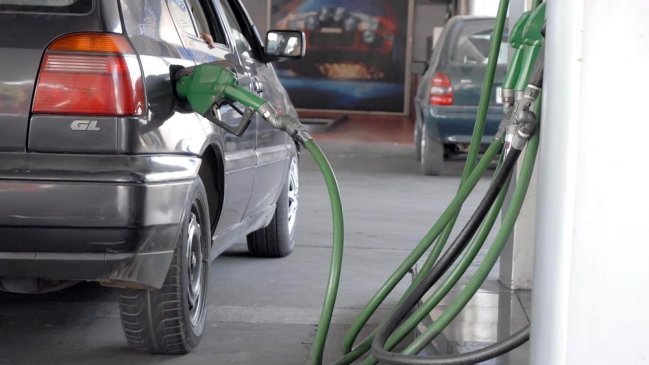 Después de cinco bajas consecutivas, precio de las bencinas subirá este jueves