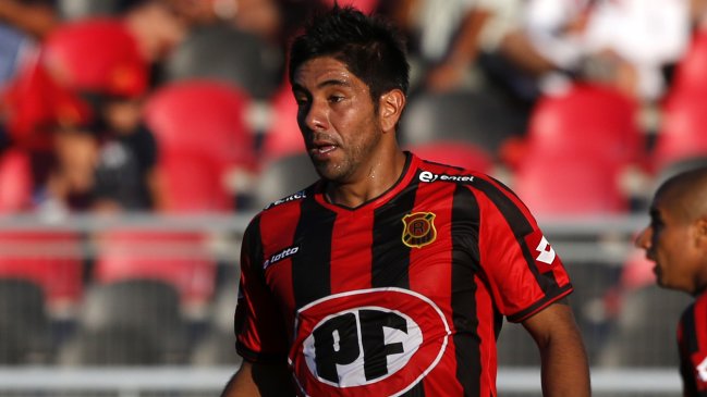 Carlos Garrido anunció su retiro del fútbol por problemas cardíacos