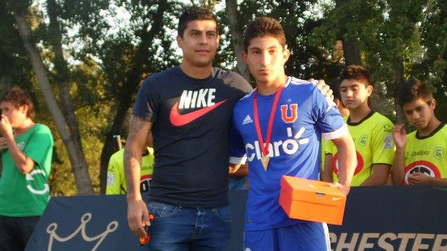Joven delantero de Universidad de Chile estará a prueba en Liverpool