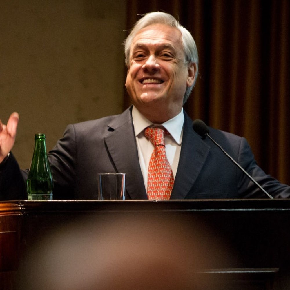 Ministro del Interior llamó a Sebastián Piñera a 